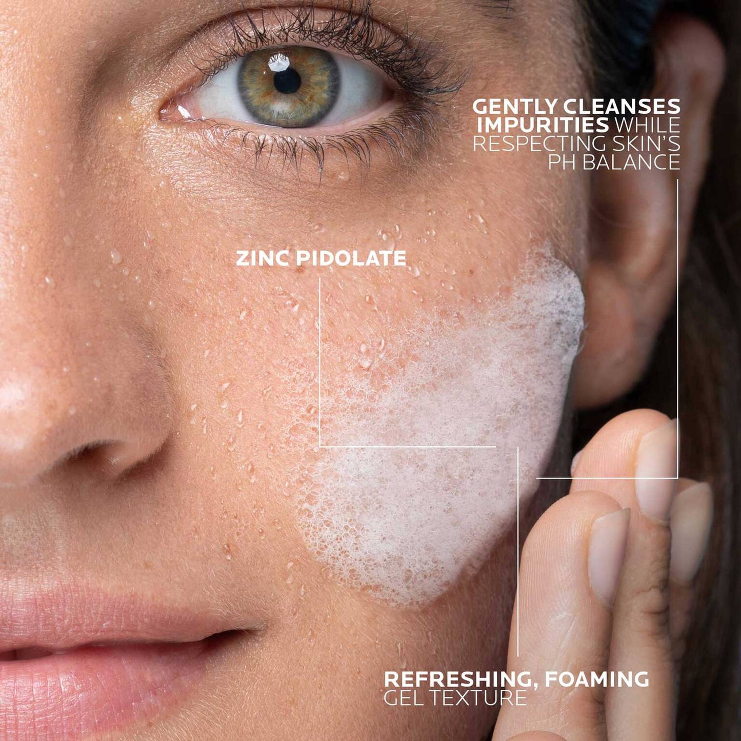 effaclar-gel-facial-wash-for-oily-skin-z2 LaRochePosay-Product-Effaclar-Effaclar-Foaming-Gel-400ml-3337872411991-texture-REV.jpg